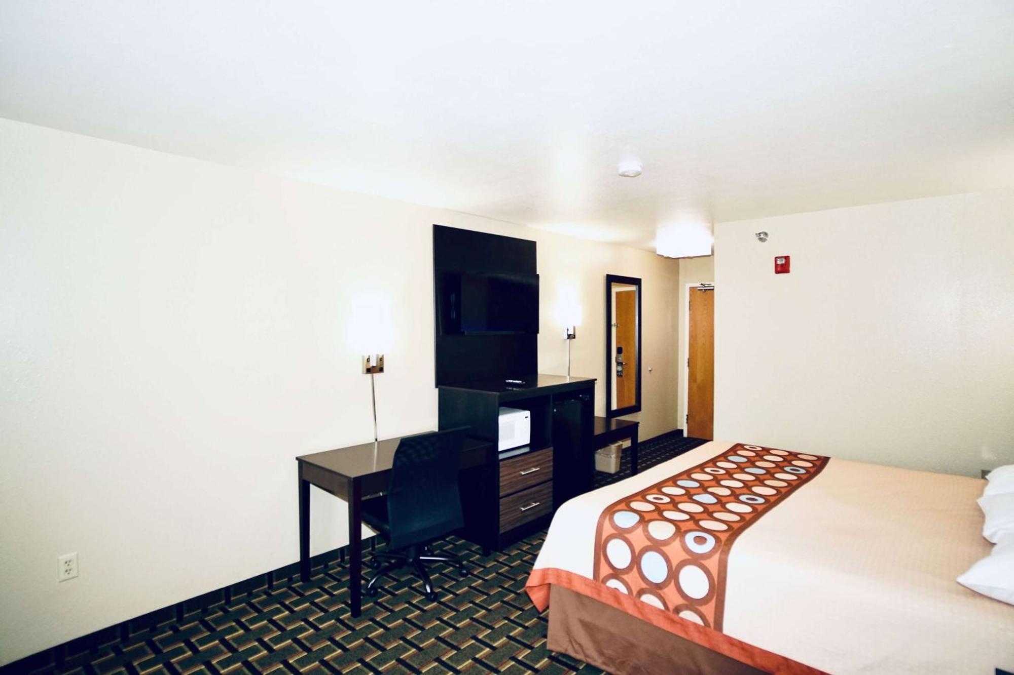Super 8 By Wyndham Crossville Tn Exterior photo